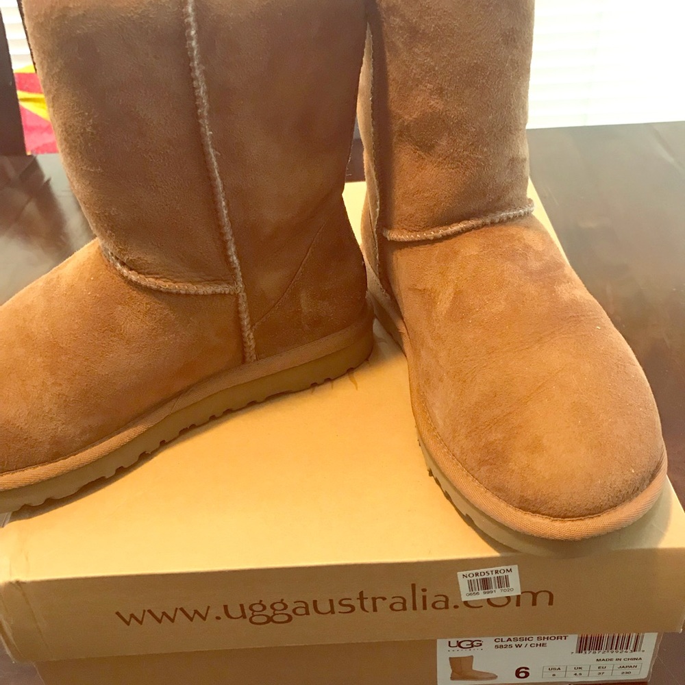 UGG BOOTS